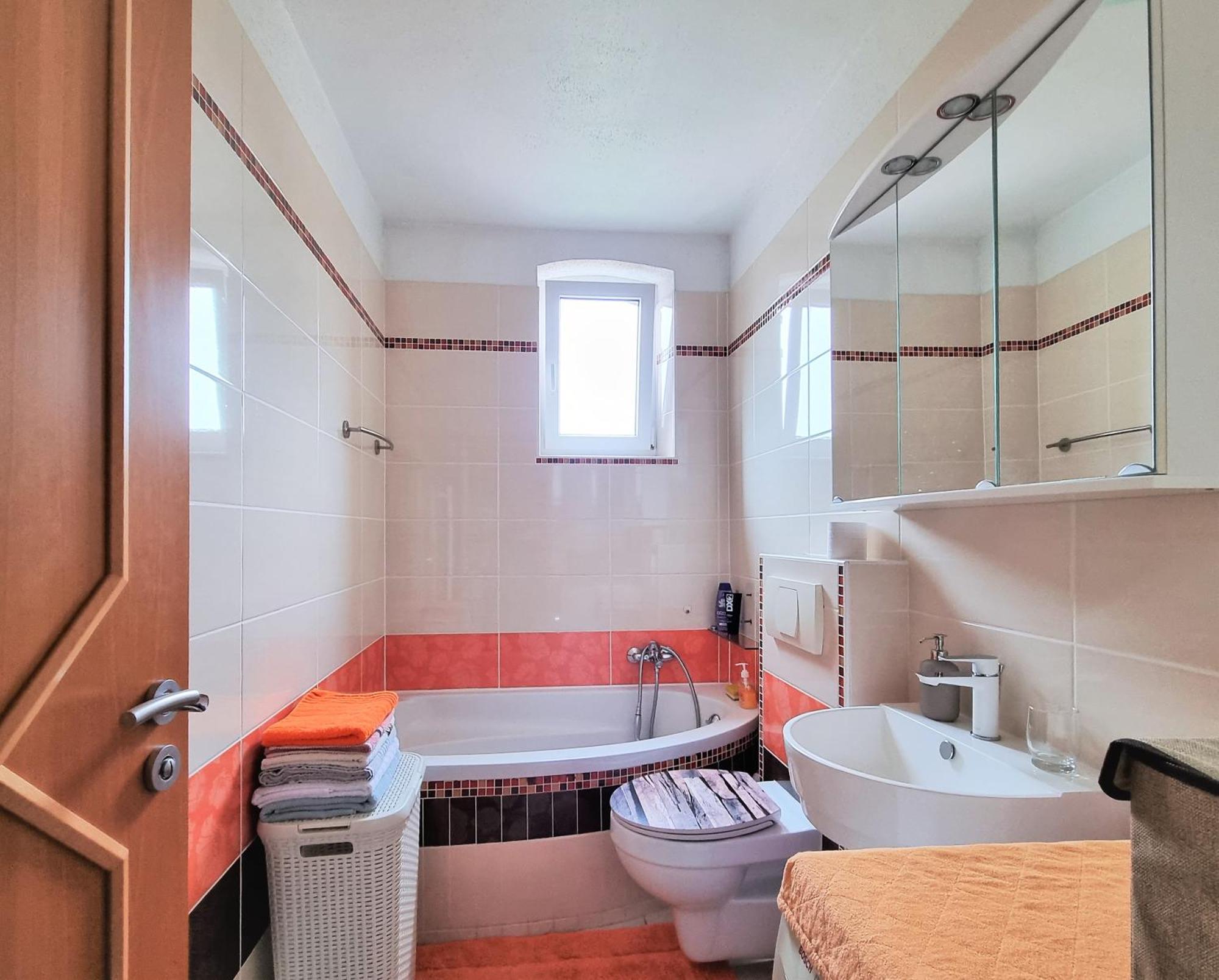 Apartment Bayreuth, Grosse Ferienwohnung Im Haus Mit Kunst, 3 Schlafzimmer, Kueche, Parkplatz Exteriér fotografie